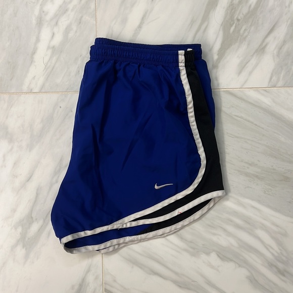 Nike Tempo Dri Fit Running shorts - No draw string - Picture 4 of 5